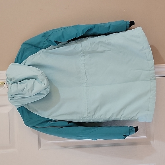 Lands End Girls winter coat. Size M. Turquoise/light blue color. - Picture 2 of 6